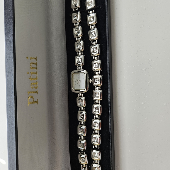 Watch with matching bracelet - Picture 3 of 3